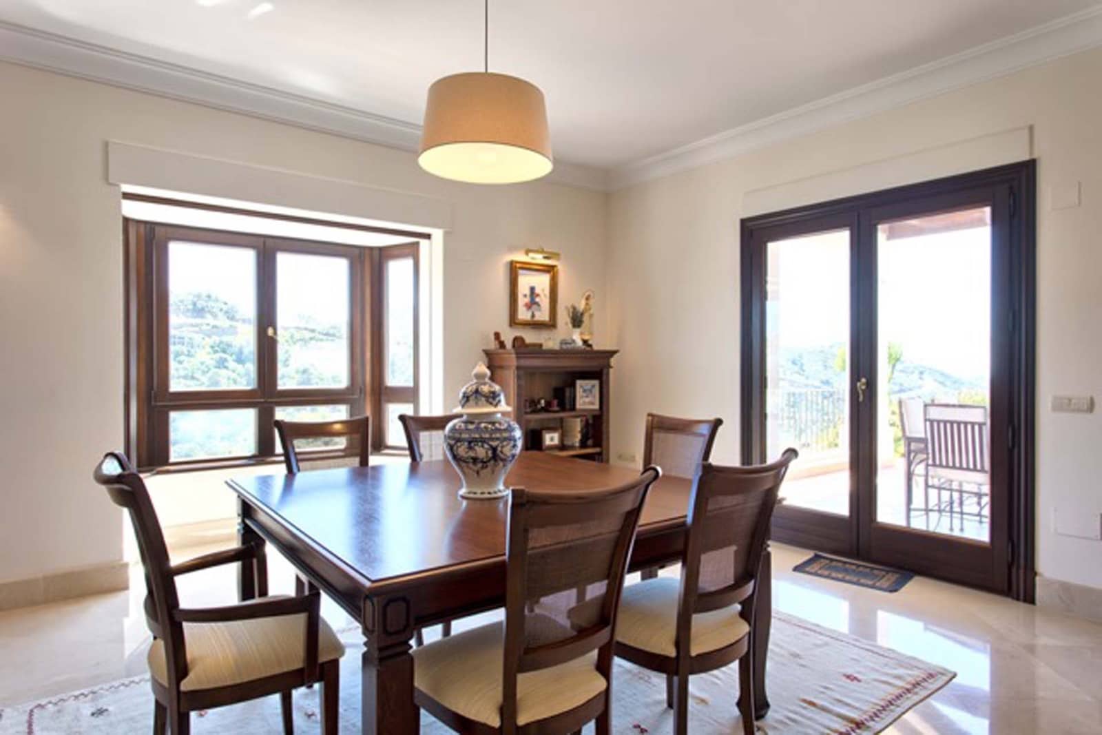 5 bedroom Villa for sale in Marbella with pool garage - € 3,695,000 (Ref: 8308159)