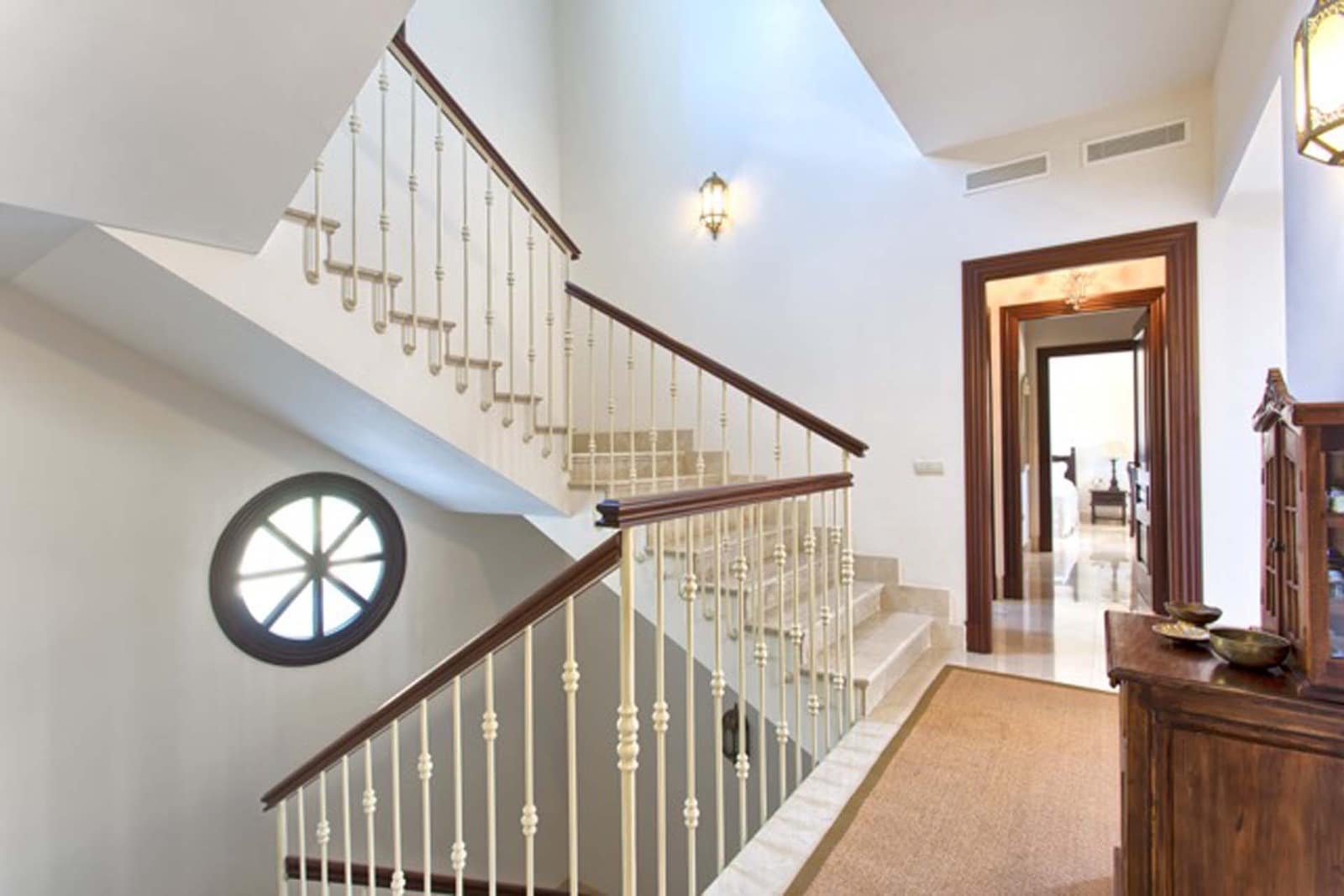 5 bedroom Villa for sale in Marbella with pool garage - € 3,695,000 (Ref: 8308159)