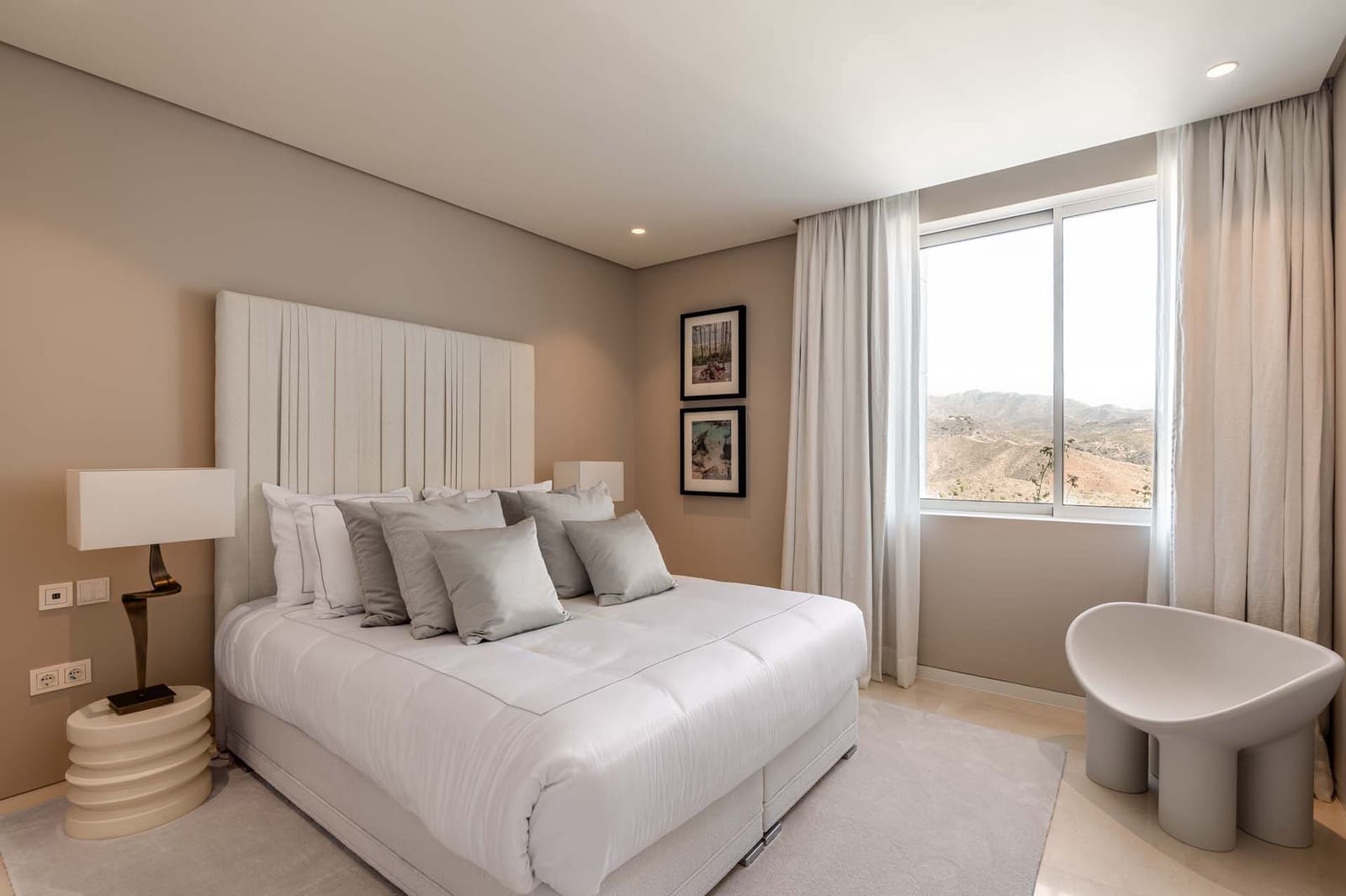 3 bedroom Apartment for sale in Ojen with garage - € 1,795,000 (Ref: 8308160)