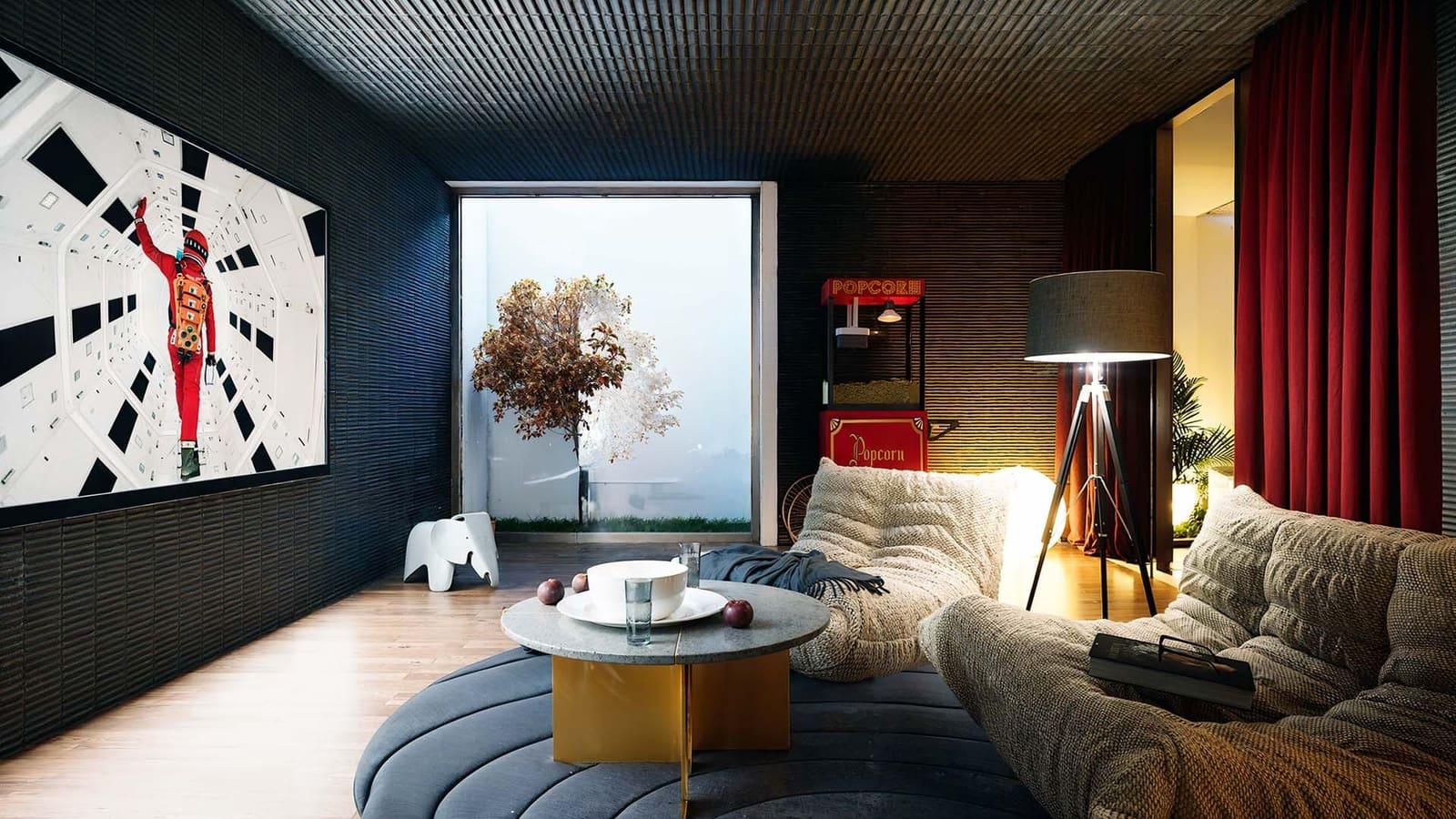 4 bedroom Villa for sale in Estepona with pool garage - € 1,520,000 (Ref: 8310528)