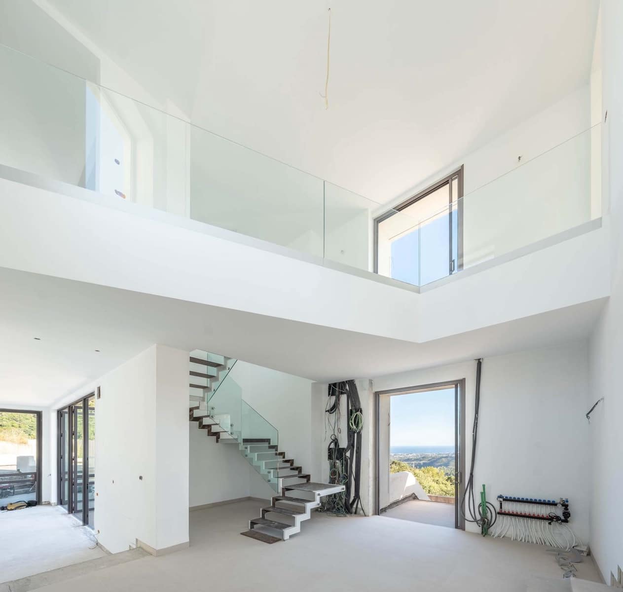 5 soverom Villa til salgs i Istan med garasje - € 2 480 000 (Ref: 8313643)