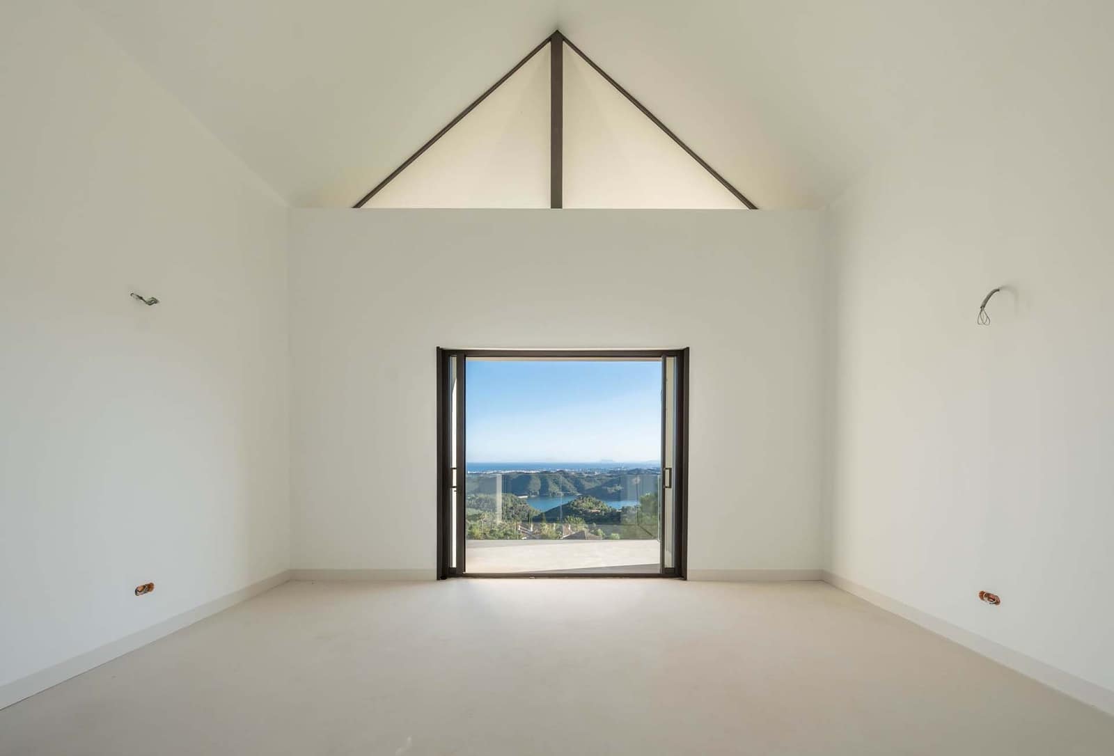 5 soverom Villa til salgs i Istan med garasje - € 2 480 000 (Ref: 8313643)