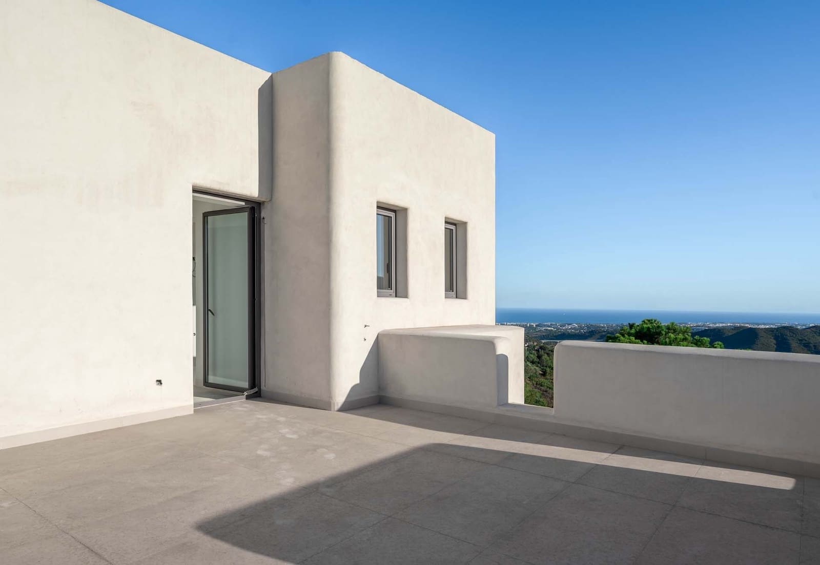 5 soverom Villa til salgs i Istan med garasje - € 2 480 000 (Ref: 8313643)