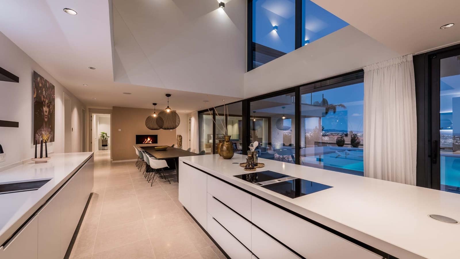 5 bedroom Villa for sale in Benahavis with pool garage - € 5,850,000 (Ref: 8327419)