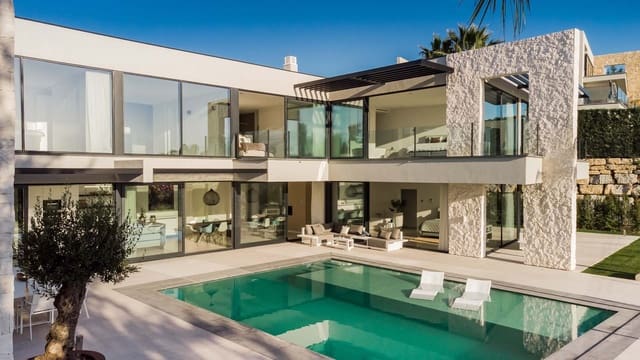 5 bedroom Villa for sale in Benahavís with pool garage - € 5,850,000 (Ref: 8327419)