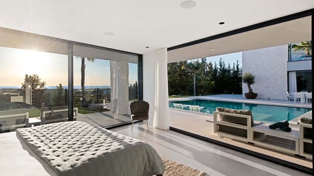 5 bedroom Villa for sale in Benahavís with pool garage - € 5,850,000 (Ref: 8327419)