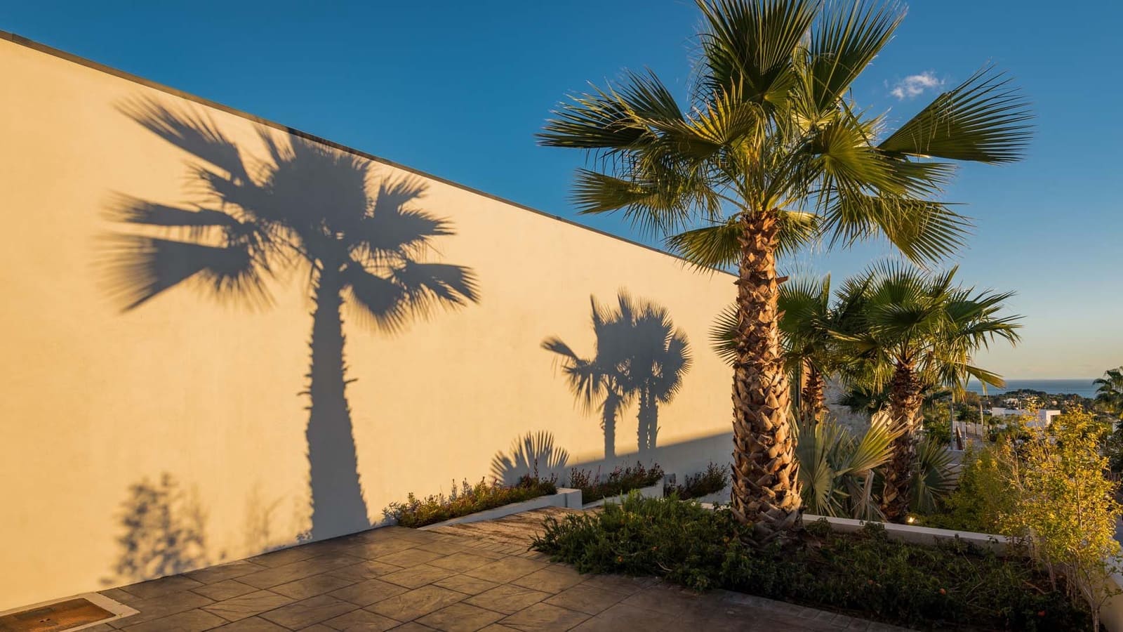 5 bedroom Villa for sale in Benahavis with pool garage - € 5,850,000 (Ref: 8327419)