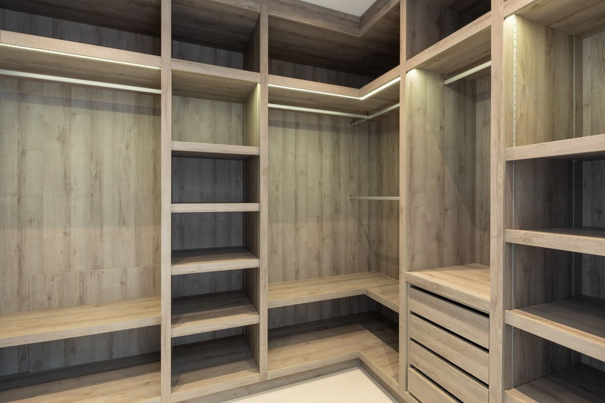 6 bedroom Villa for sale in Marbella with pool garage - € 4,100,000 (Ref: 8344644)