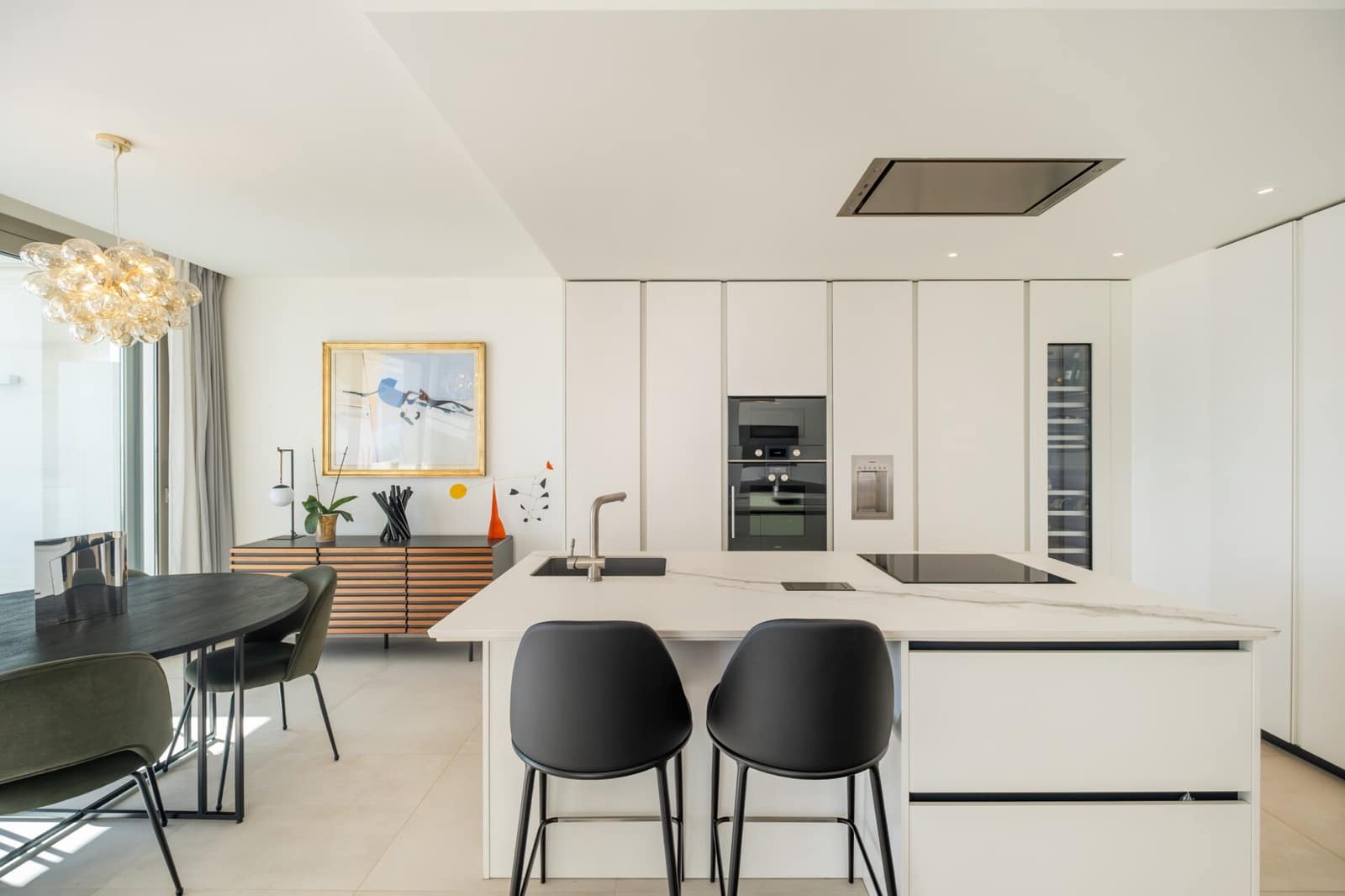 Ático de 2 habitaciones en Nueva Andalucia en venta con piscina garaje - 1.500.000 € (Ref: 8398349)