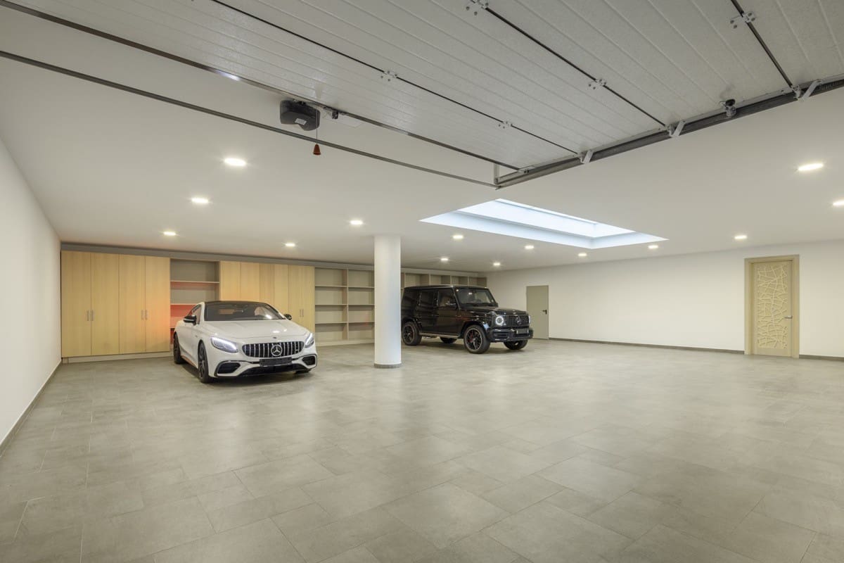 5 soveværelse Villa til salg i Nueva Andalucia med swimmingpool garage - € 6.495.000 (Ref: 8423017)