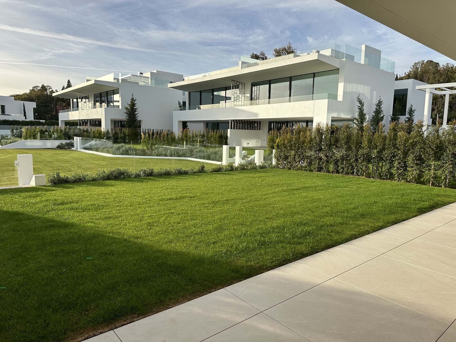 4 bedroom Villa for sale in Golden Mile with pool garage - € 5,995,000 (Ref: 8423020)