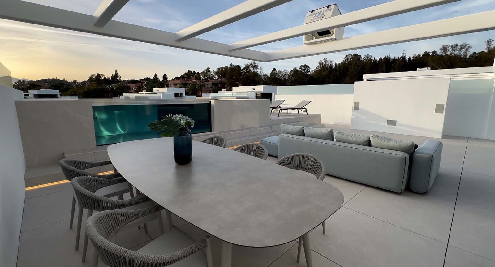 4 bedroom Villa for sale in Golden Mile with pool garage - € 5,995,000 (Ref: 8423020)