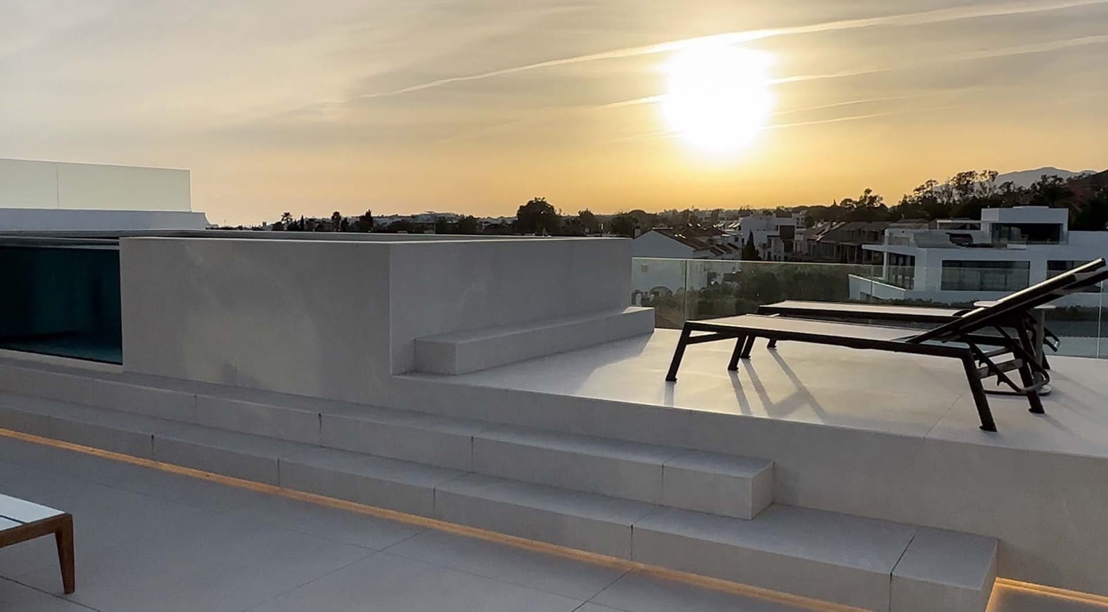 4 bedroom Villa for sale in Golden Mile with pool garage - € 5,995,000 (Ref: 8423020)