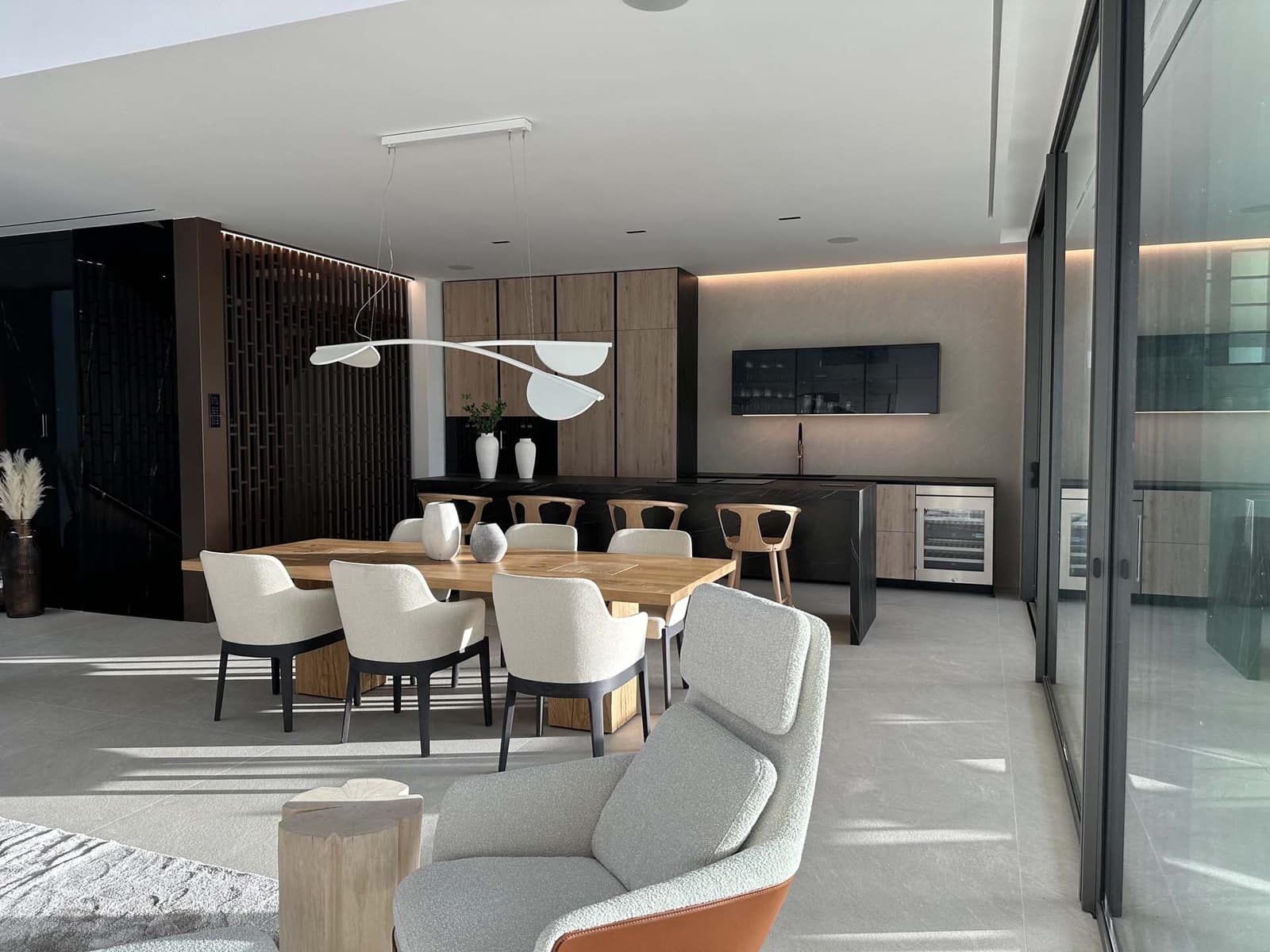 4 bedroom Villa for sale in Golden Mile with pool garage - € 5,995,000 (Ref: 8423020)