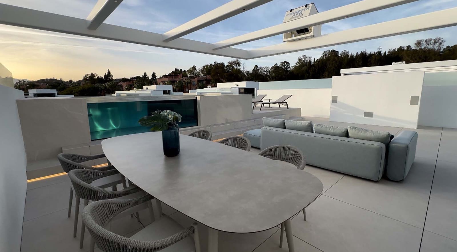 4 bedroom Villa for sale in Golden Mile with pool garage - € 5,995,000 (Ref: 8423020)