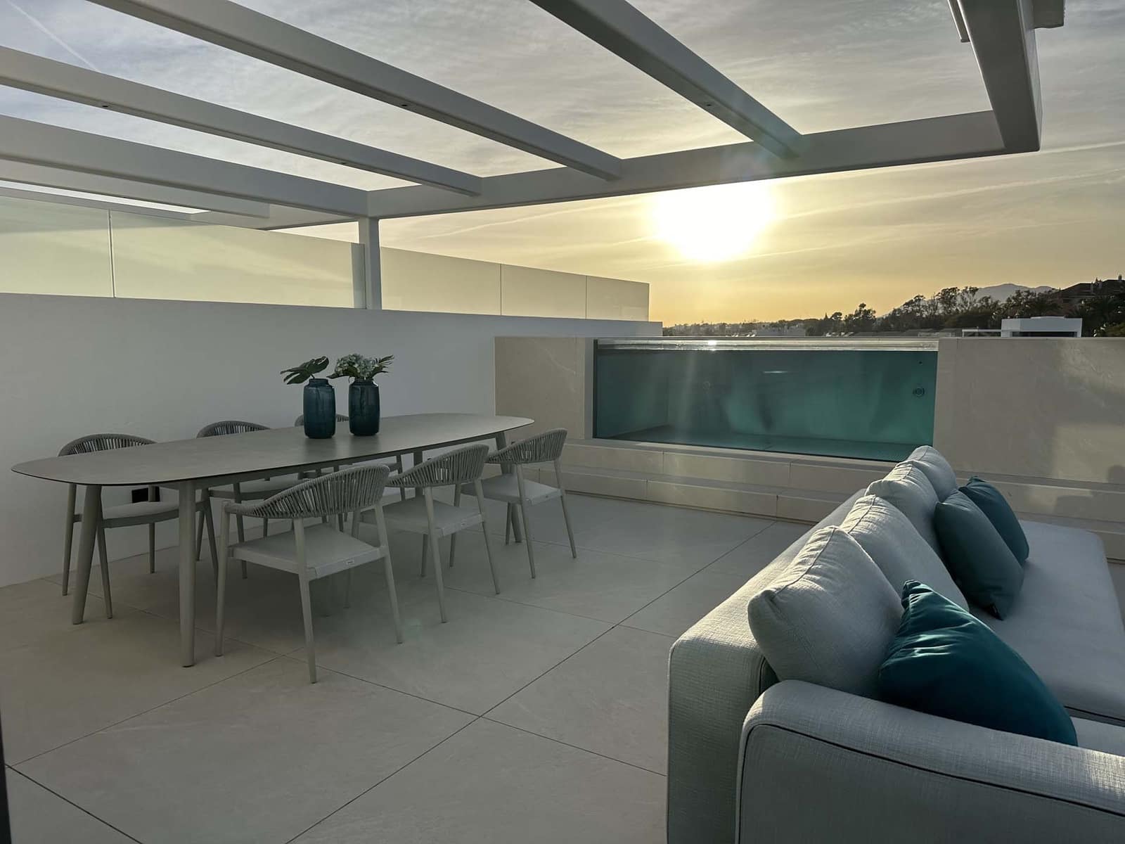 4 bedroom Villa for sale in Golden Mile with pool garage - € 5,995,000 (Ref: 8423020)