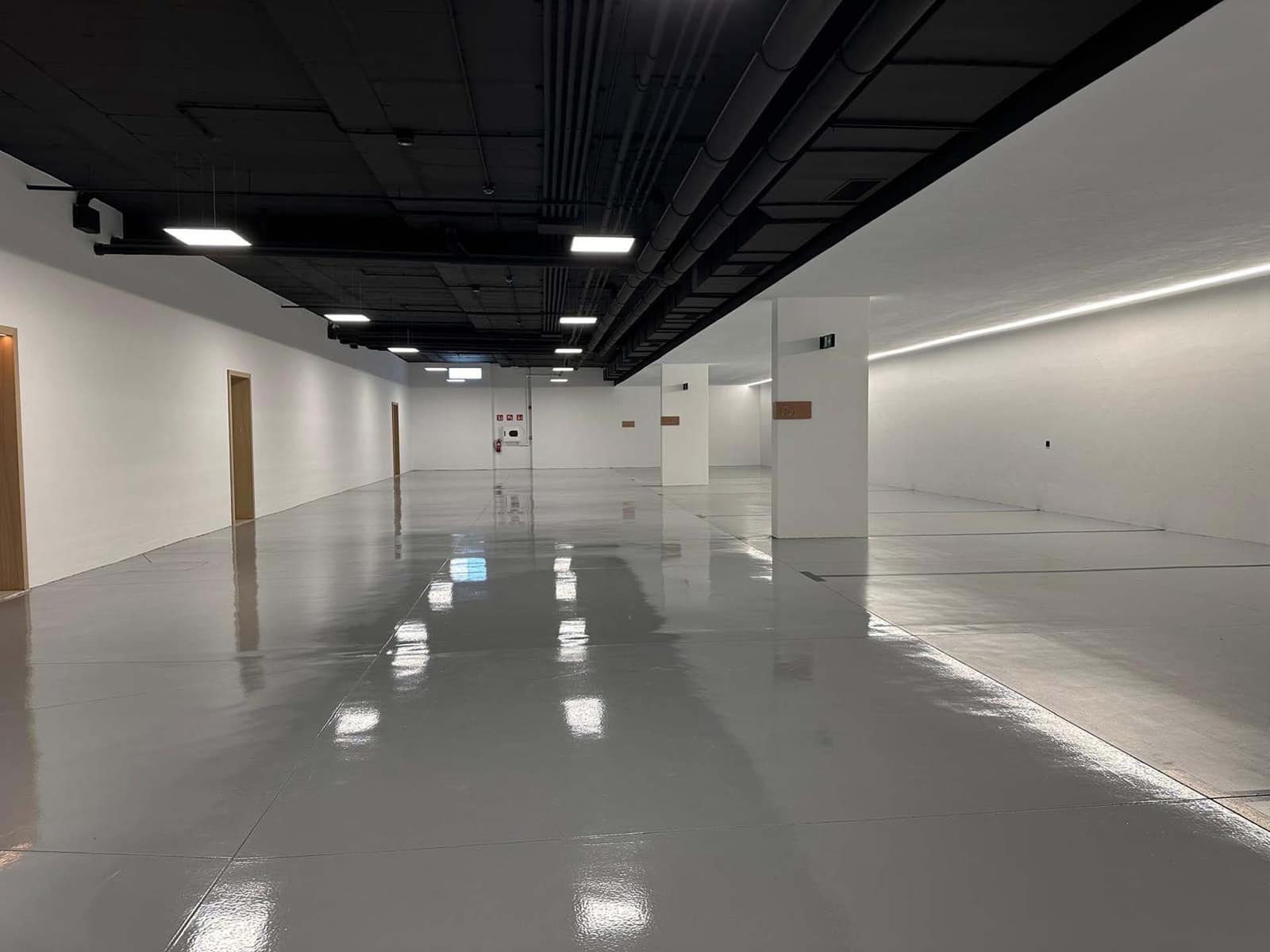 4 bedroom Villa for sale in Golden Mile with pool garage - € 5,250,000 (Ref: 8423021)