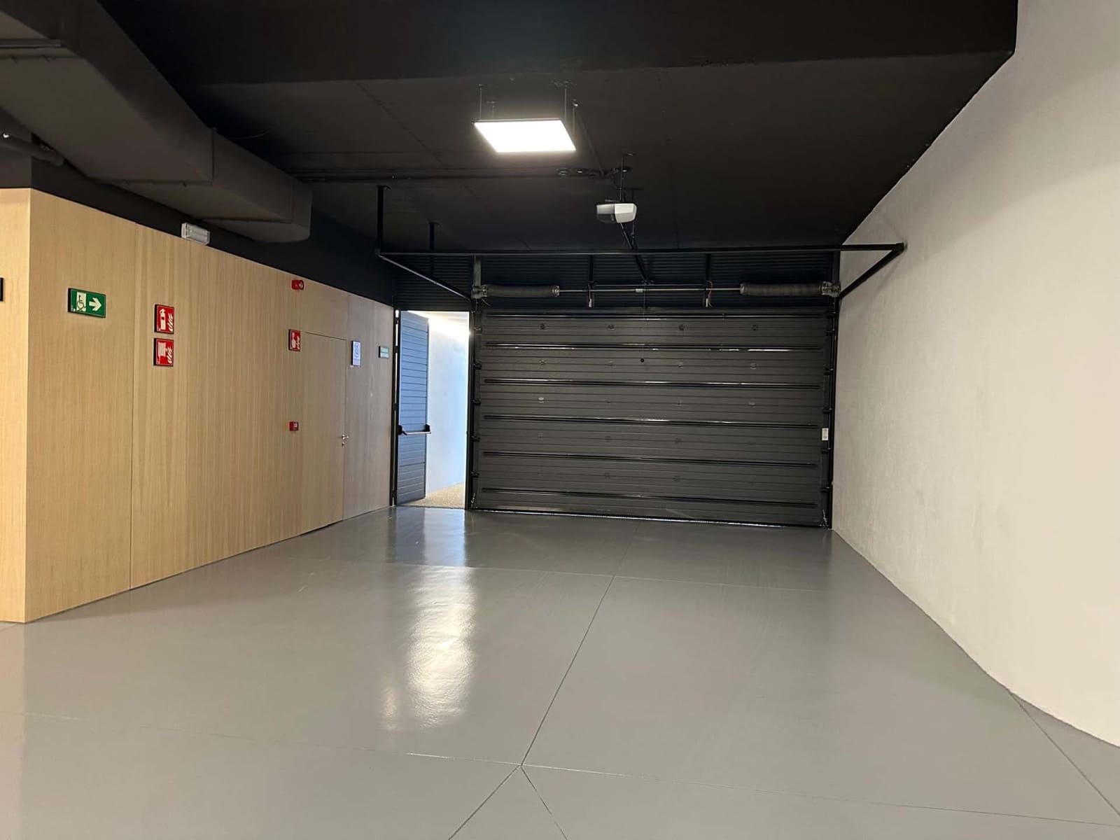 4 bedroom Villa for sale in Golden Mile with pool garage - € 5,250,000 (Ref: 8423021)