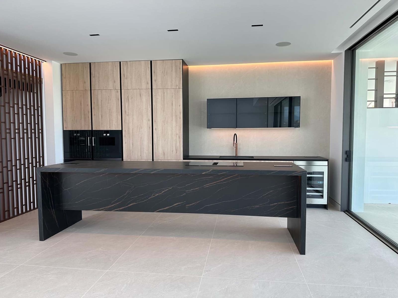 4 bedroom Villa for sale in Golden Mile with pool garage - € 5,250,000 (Ref: 8423021)