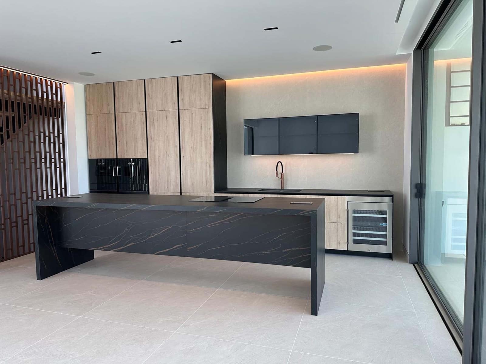 4 bedroom Villa for sale in Golden Mile with pool garage - € 5,250,000 (Ref: 8423021)