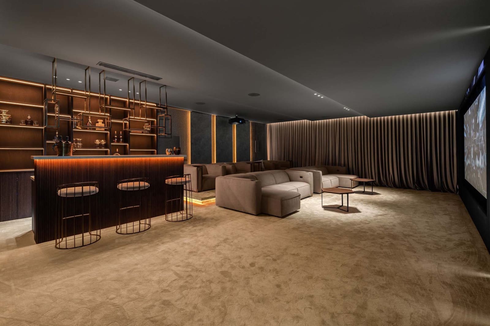 7 quarto Moradia para venda em Benahavis com piscina garagem - 8 350 000 € (Ref: 8430262)