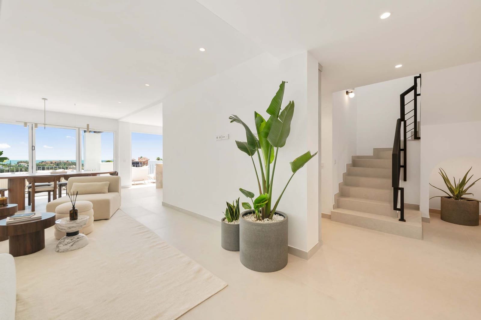 3 bedroom Apartment for sale in La Quinta with pool garage - € 1,395,000 (Ref: 8477699)