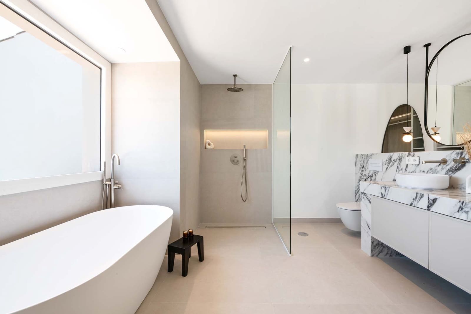 3 bedroom Apartment for sale in La Quinta with pool garage - € 1,395,000 (Ref: 8477699)