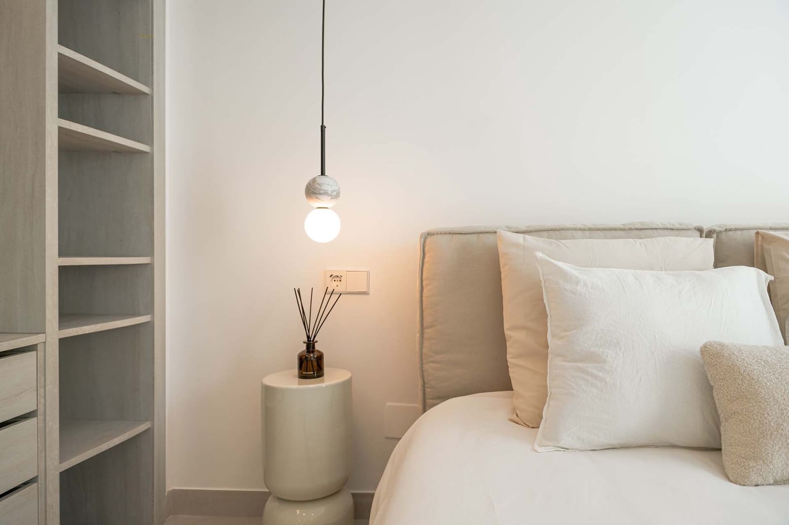 3 bedroom Apartment for sale in La Quinta with pool garage - € 1,395,000 (Ref: 8477699)