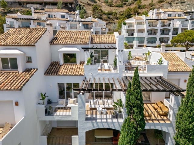 3 bedroom Apartment for sale in La Quinta, Benahavís with pool garage - € 1,395,000 (Ref: 8477699)