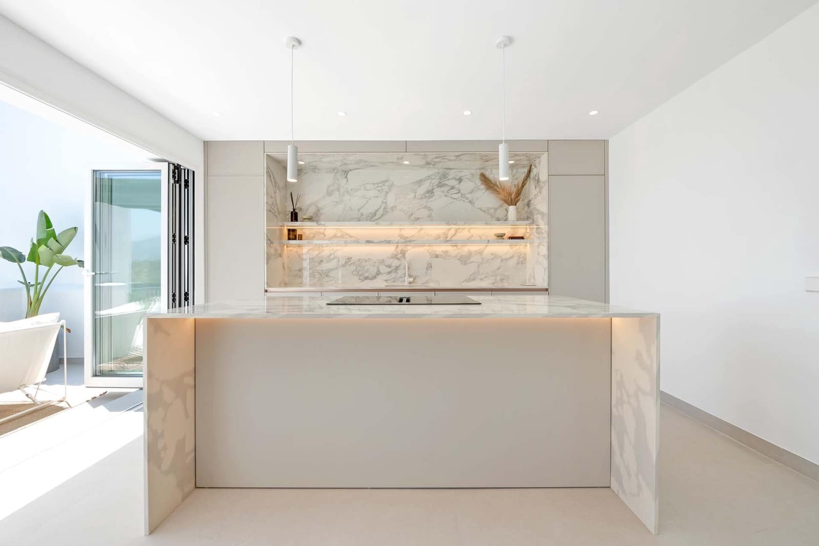 3 bedroom Apartment for sale in La Quinta with pool garage - € 1,395,000 (Ref: 8477699)