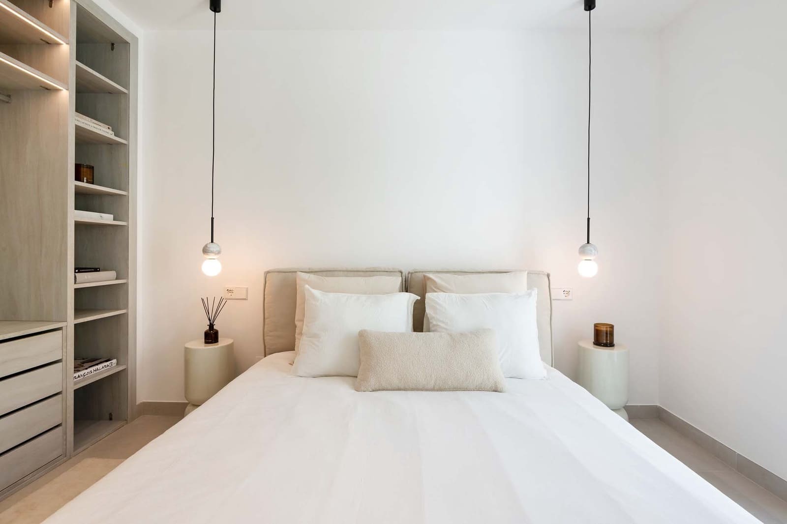 3 bedroom Apartment for sale in La Quinta with pool garage - € 1,395,000 (Ref: 8477699)