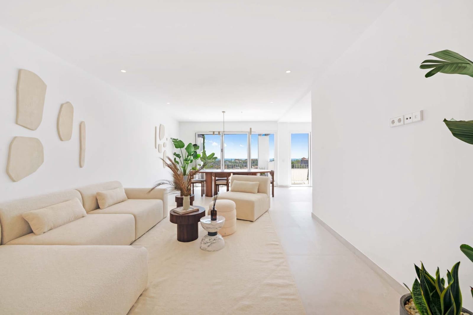 3 bedroom Apartment for sale in La Quinta with pool garage - € 1,395,000 (Ref: 8477699)