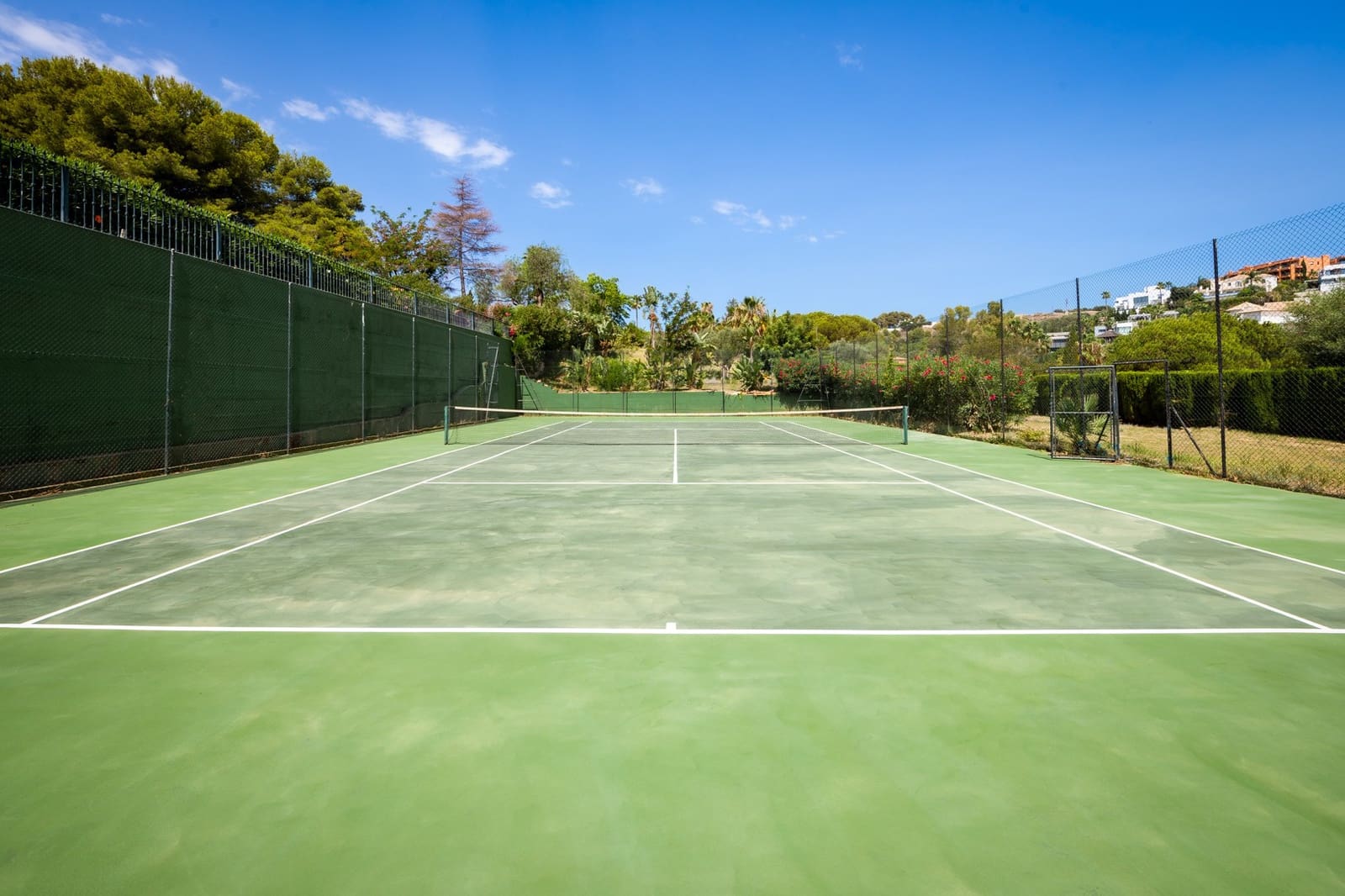 7 soveværelse Villa til salg i Benahavis med swimmingpool - € 2.700.000 (Ref: 8477700)