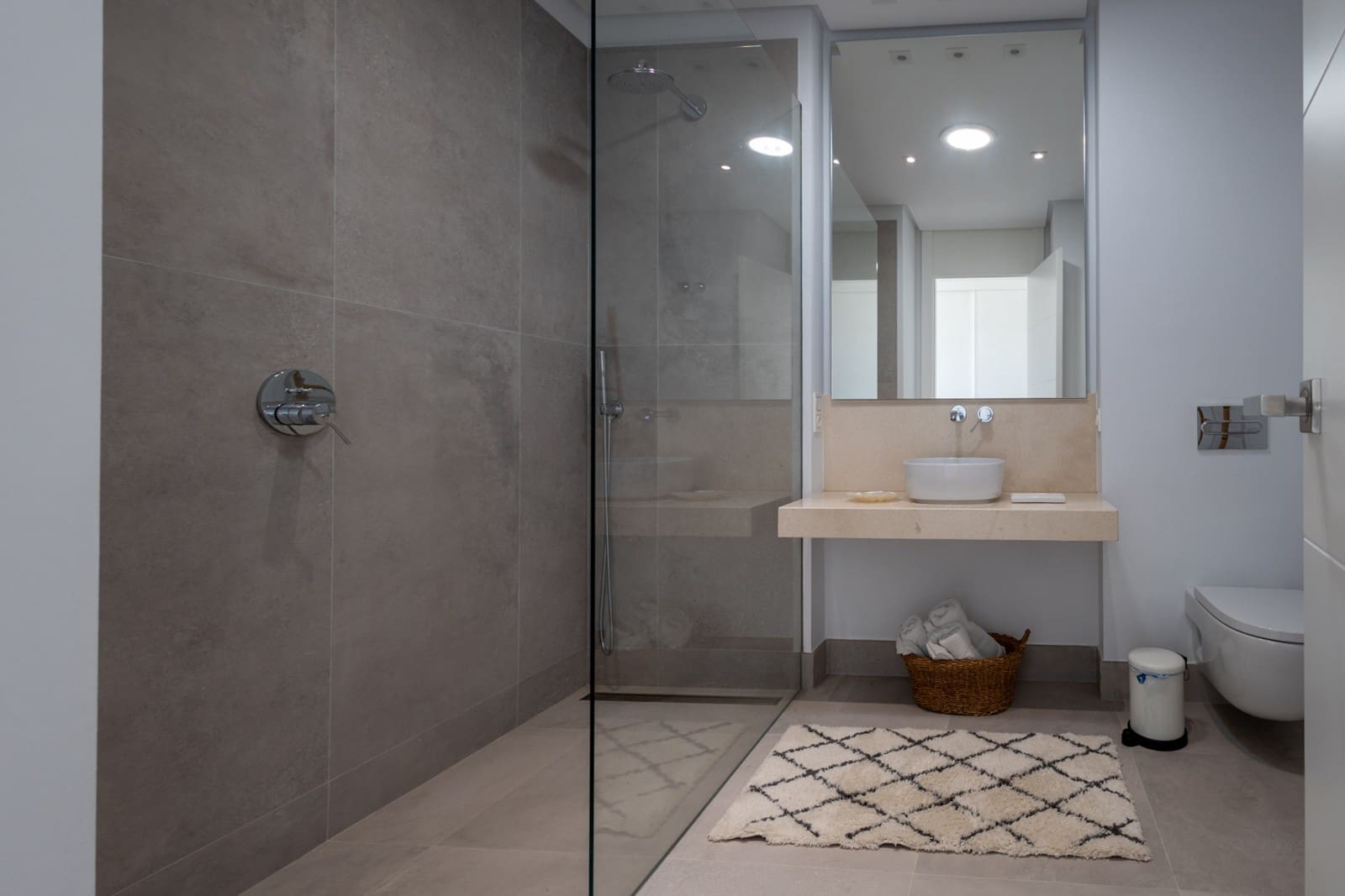 5 bedroom Villa for sale in Mijas with pool - € 2,995,000 (Ref: 8480669)