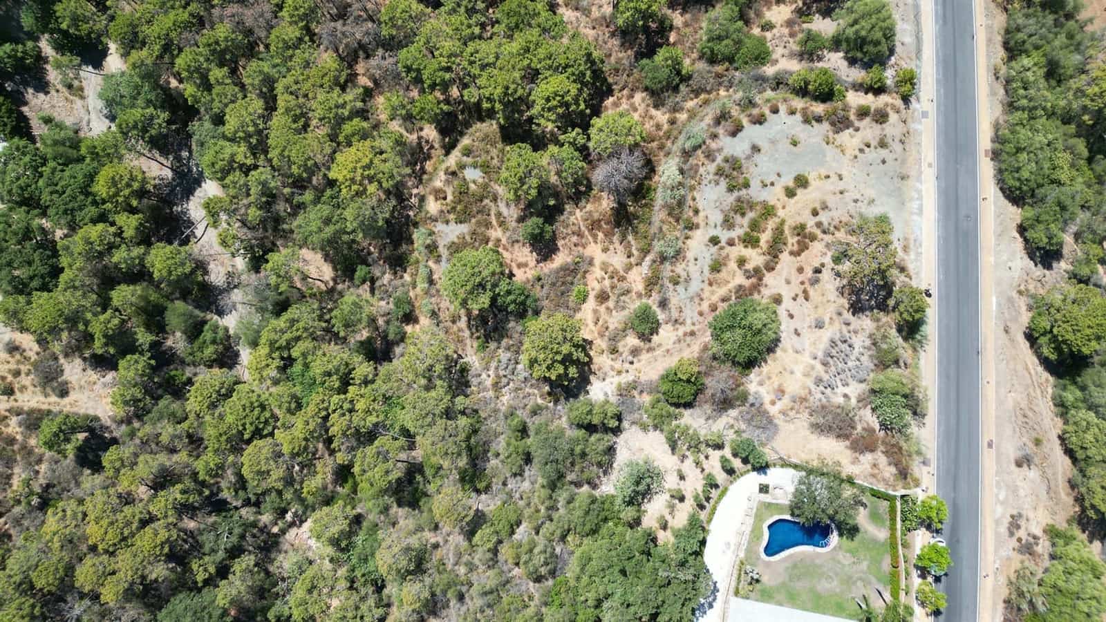 6 bedroom Villa for sale in Benahavis with pool - € 7,000,000 (Ref: 8490876)