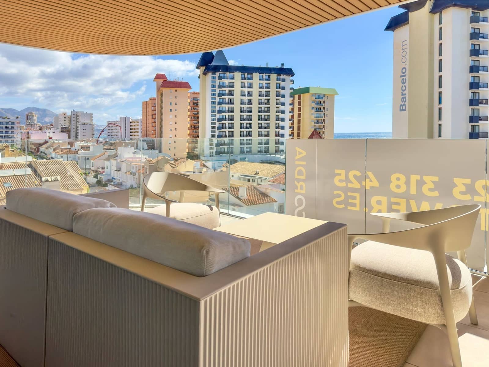 3 bedroom Penthouse for sale in Fuengirola with pool - € 2,200,000 (Ref: 8498687)