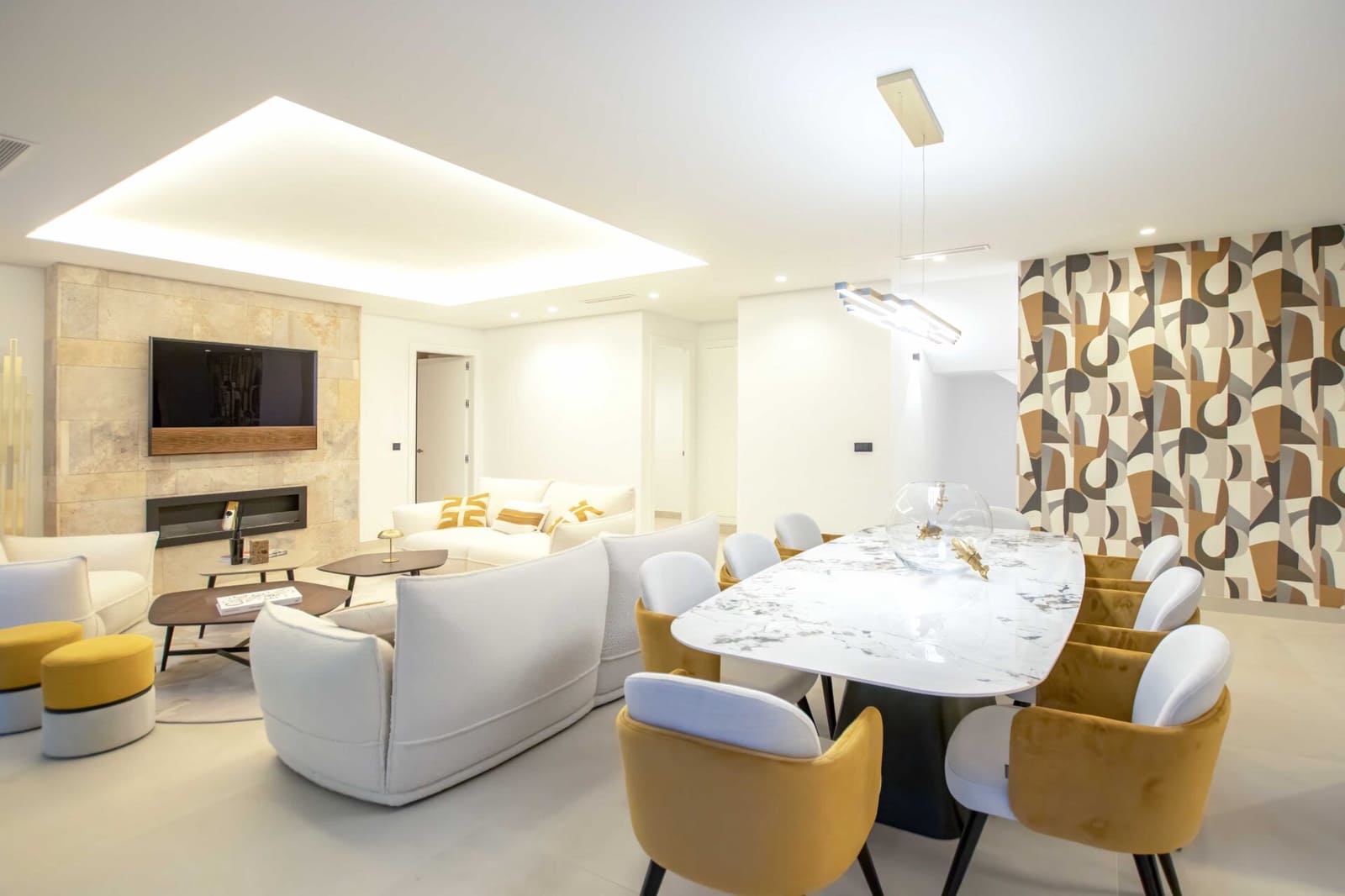 4 quarto Moradia para venda em Estepona com piscina garagem - 2 495 000 € (Ref: 8531728)