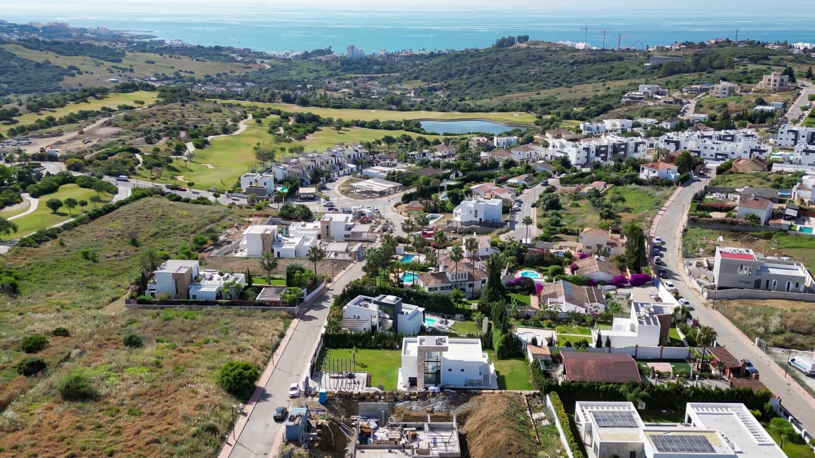 4 quarto Moradia para venda em Estepona com piscina garagem - 2 495 000 € (Ref: 8531728)