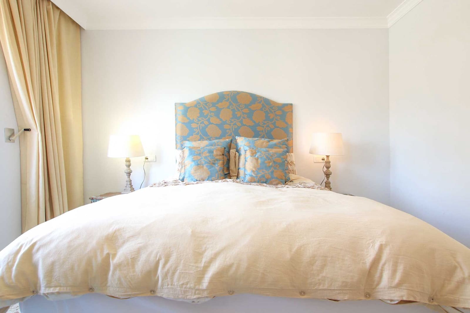 3 bedroom Townhouse for sale in Nueva Andalucia with pool garage - € 630,000 (Ref: 8531729)