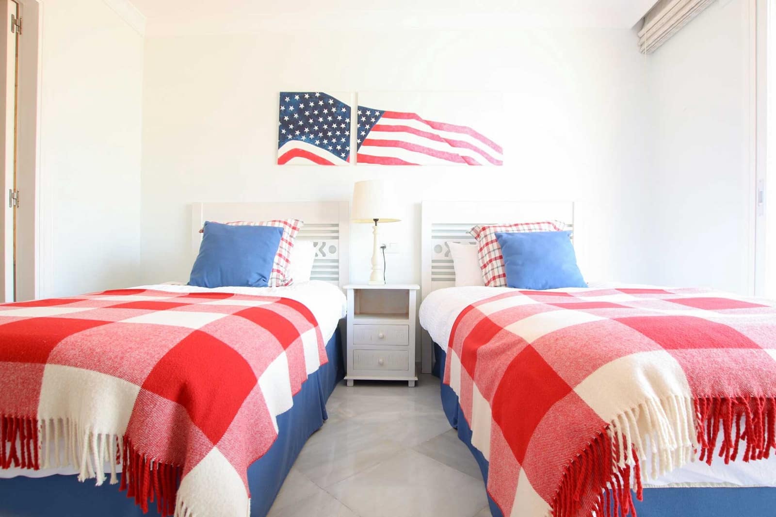 3 bedroom Townhouse for sale in Nueva Andalucia with pool garage - € 630,000 (Ref: 8531729)