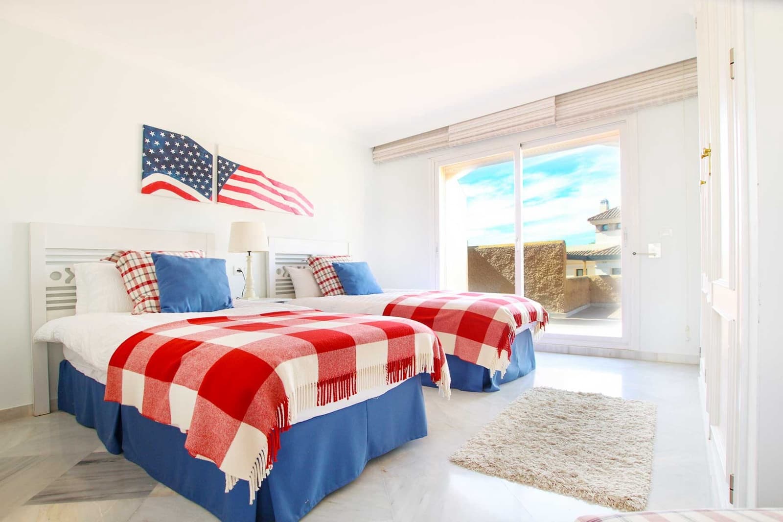 3 bedroom Townhouse for sale in Nueva Andalucia with pool garage - € 630,000 (Ref: 8531729)