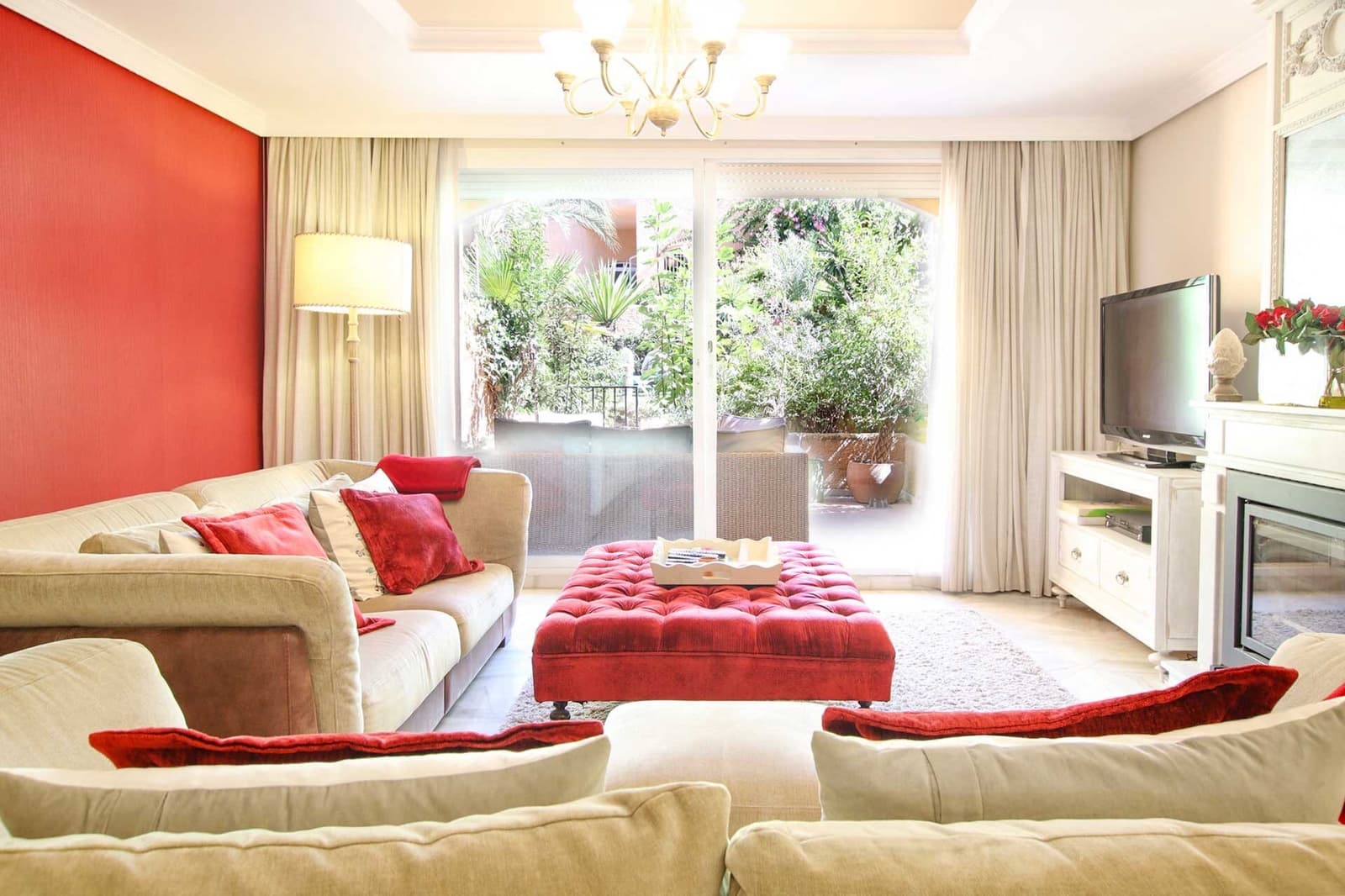 3 bedroom Townhouse for sale in Nueva Andalucia with pool garage - € 630,000 (Ref: 8531729)