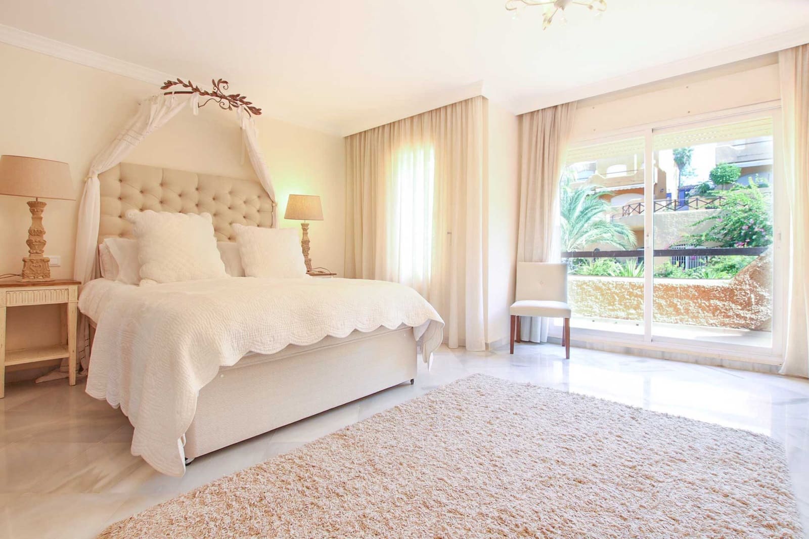 3 bedroom Townhouse for sale in Nueva Andalucia with pool garage - € 630,000 (Ref: 8531729)