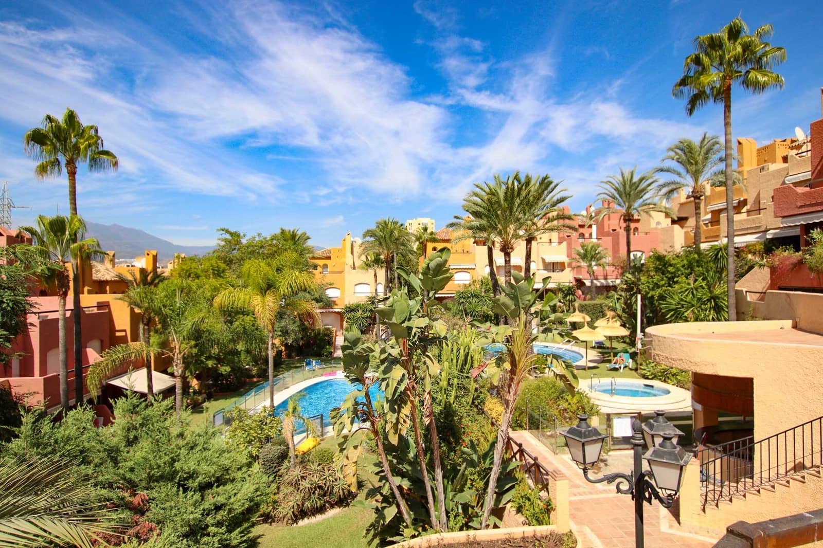 3 bedroom Townhouse for sale in Nueva Andalucia with pool garage - € 630,000 (Ref: 8531729)