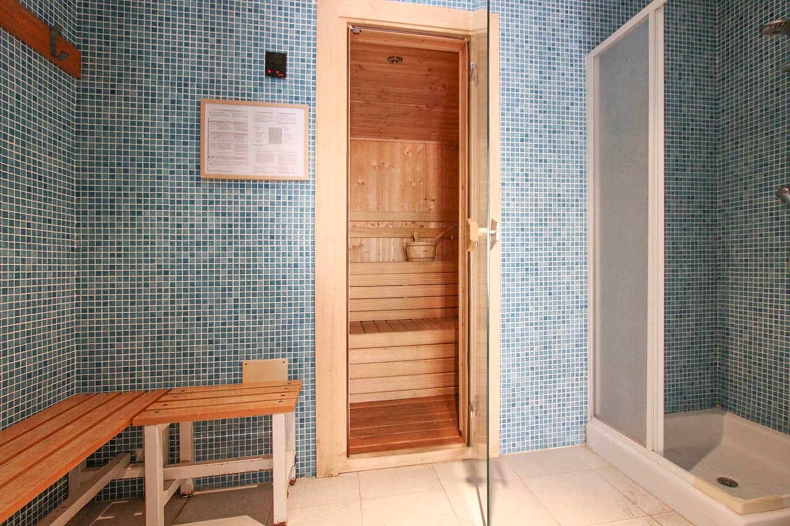 3 bedroom Townhouse for sale in Nueva Andalucia with pool garage - € 630,000 (Ref: 8531729)