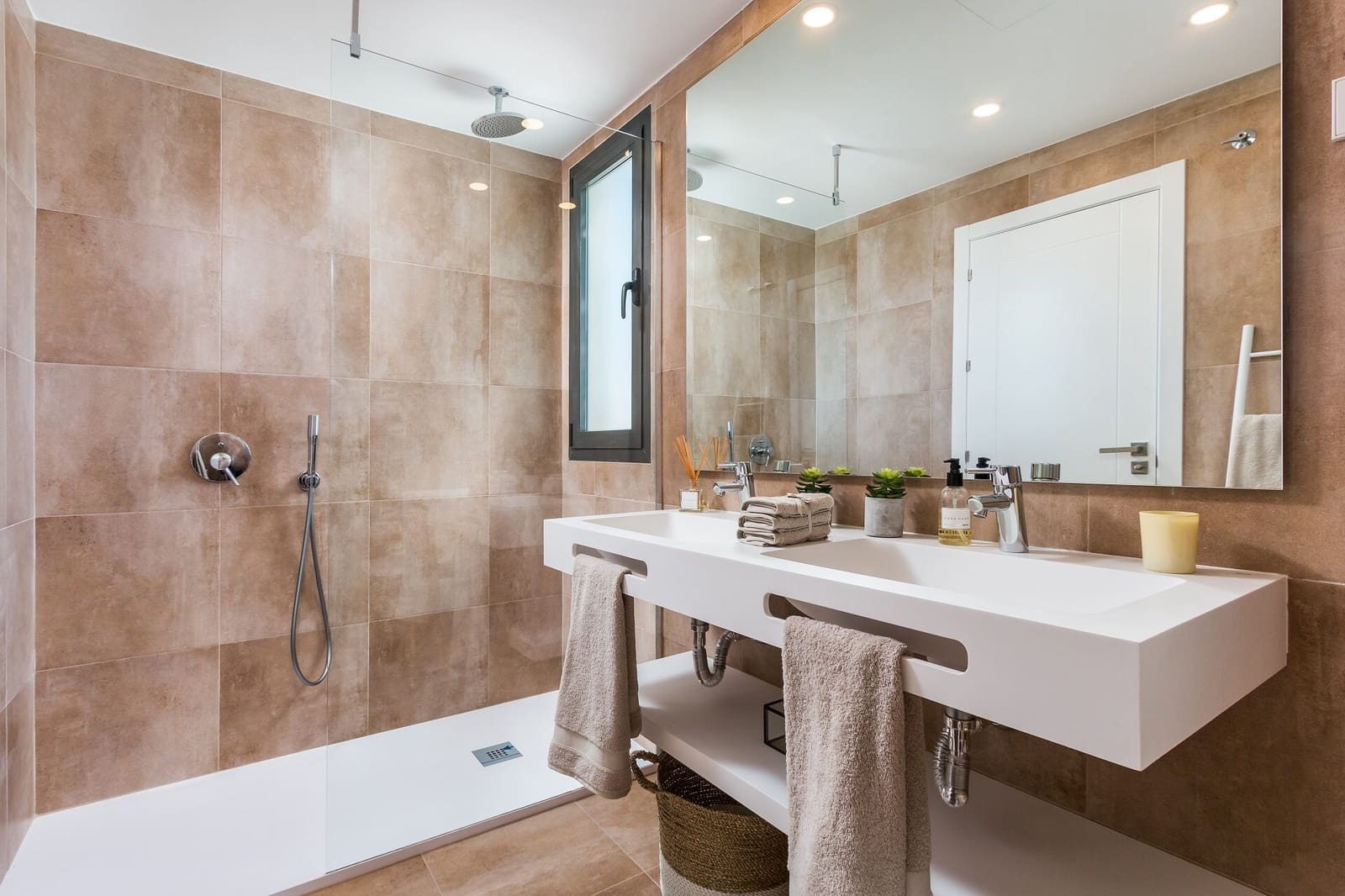 2 soverom Penthouse til salgs i New Golden Mile med svømmebasseng garasje - € 495 000 (Ref: 8531730)