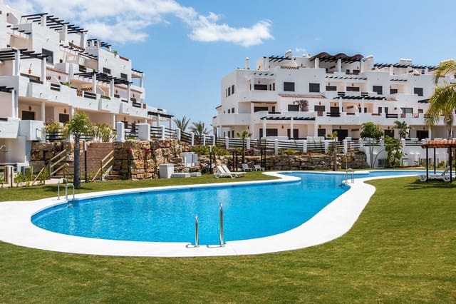 2 quarto Penthouse para venda em Selwo, Estepona com piscina garagem - 495 000 € (Ref: 8531730)
