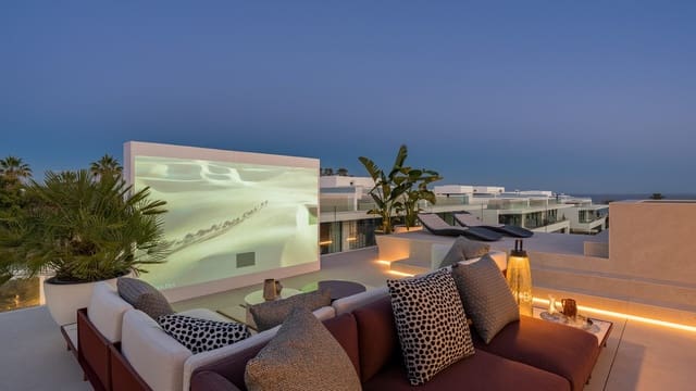 4 bedroom Villa for sale in Golden Mile, Marbella with pool garage - € 7,900,000 (Ref: 8533789)