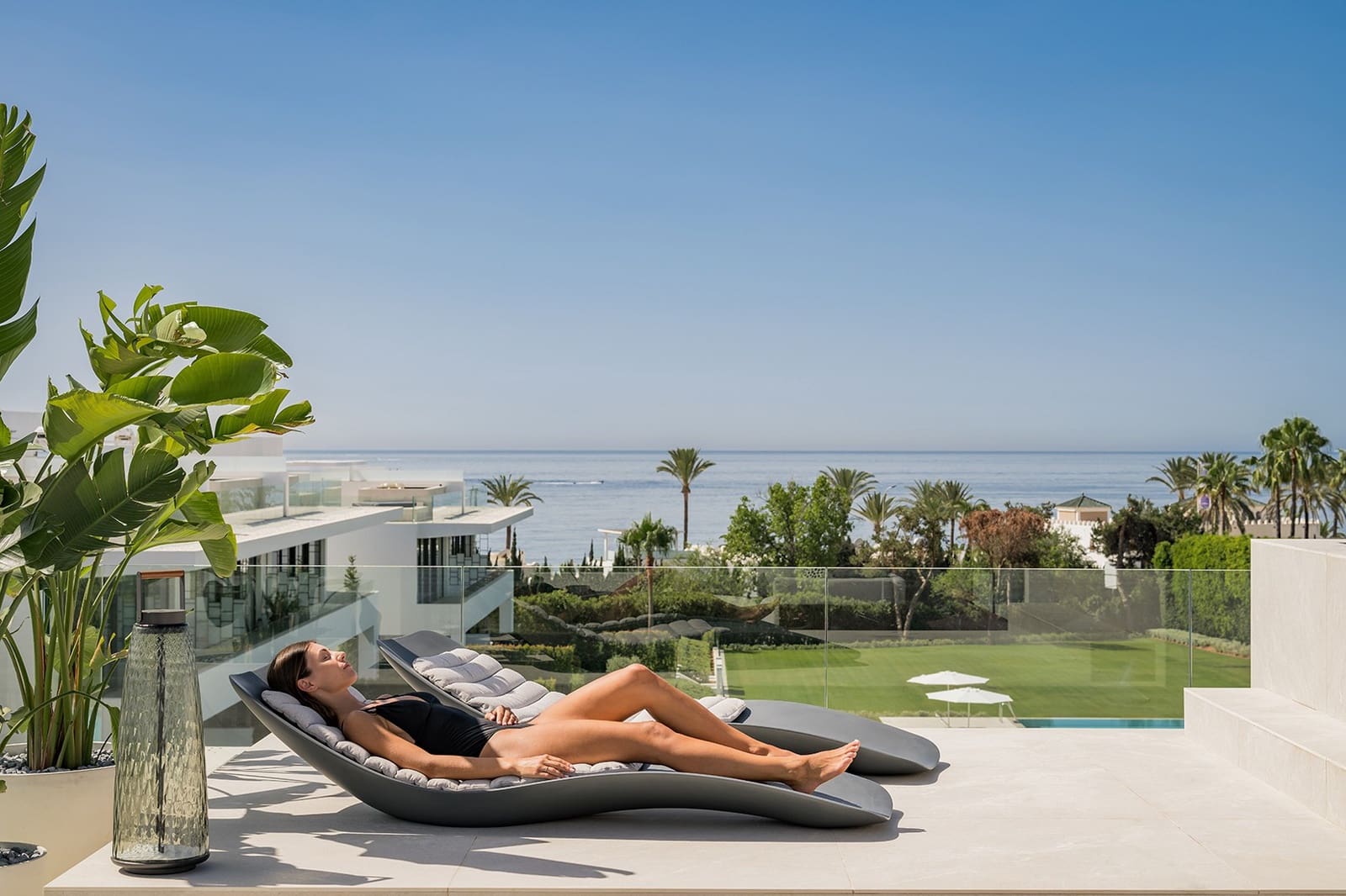 4 bedroom Villa for sale in Golden Mile with pool garage - € 7,900,000 (Ref: 8533789)