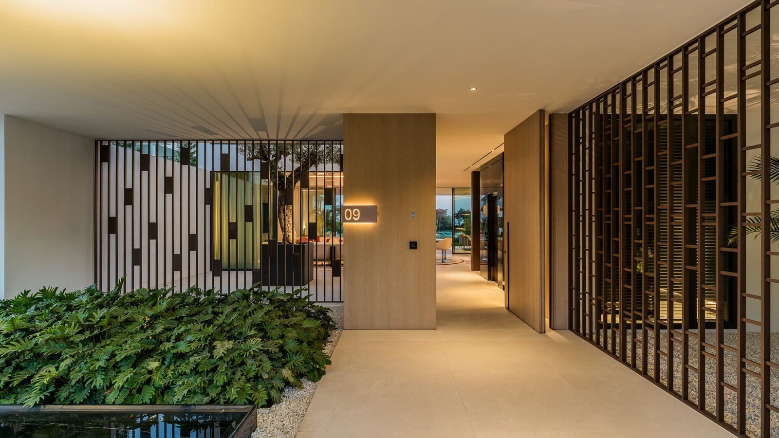 4 bedroom Villa for sale in Golden Mile with pool garage - € 7,900,000 (Ref: 8533789)